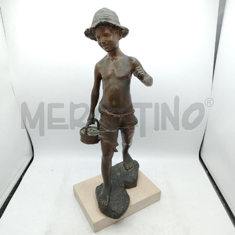 SCULTURA BIMNBO BASE TRAVERTINO A FIRMA DE MARTINO | Mercatino dell'Usato Roma viale tirreno 1