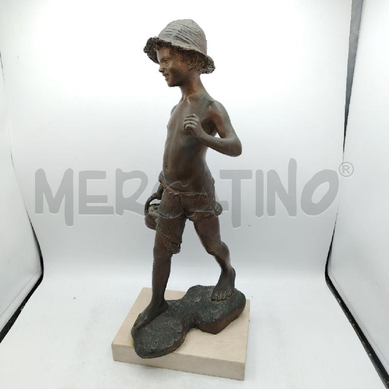 SCULTURA BIMNBO BASE TRAVERTINO A FIRMA DE MARTINO | Mercatino dell'Usato Roma viale tirreno 2