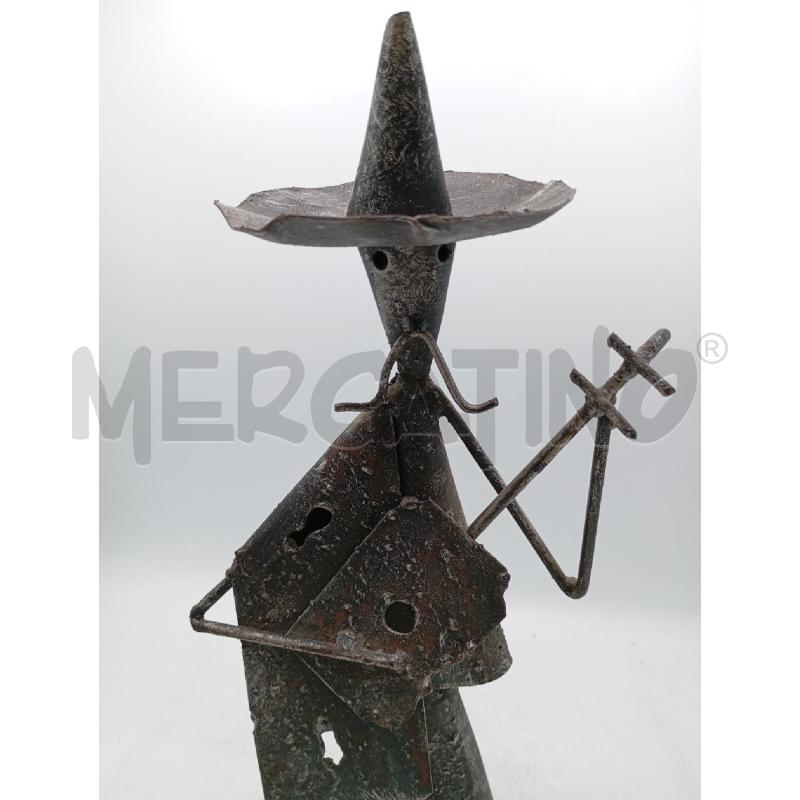 SCULTURA FERRO BATTUTO UOMO CHITARRA | Mercatino dell'Usato Roma viale tirreno 2