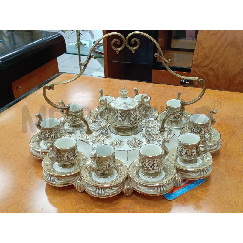 SERVIZIO CAFFE' R CAPODIMONTE PUTTI RILIEVO | Mercatino dell'Usato Roma viale tirreno 1