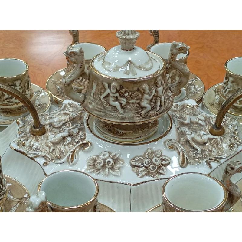 SERVIZIO CAFFE' R CAPODIMONTE PUTTI RILIEVO | Mercatino dell'Usato Roma viale tirreno 2