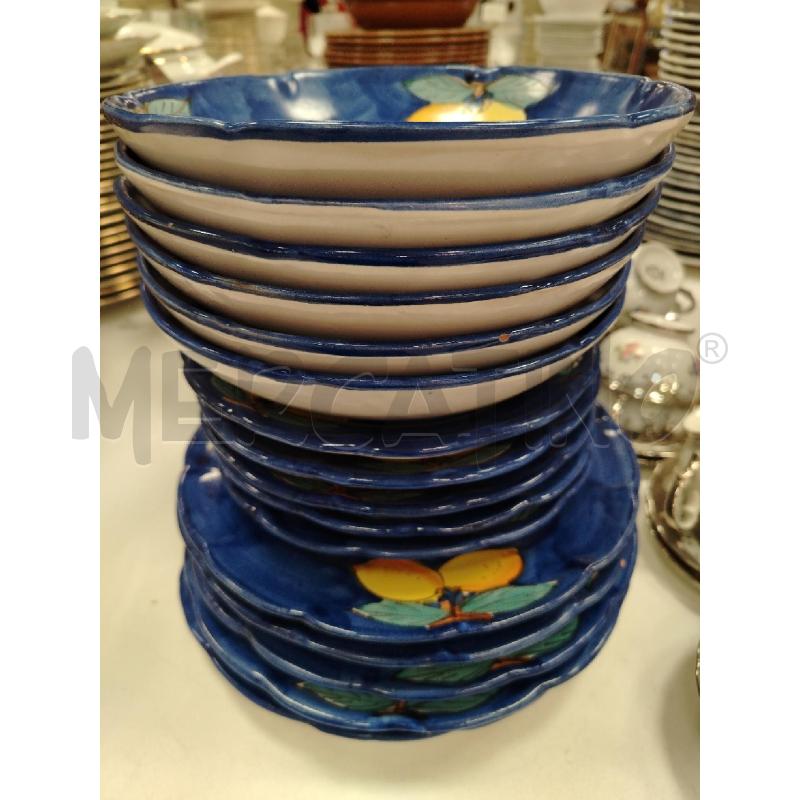 SERVIZIO PIATTI INC VIETRI BLU DEC LIMONI GIALLI | Mercatino dell'Usato Roma viale tirreno 5