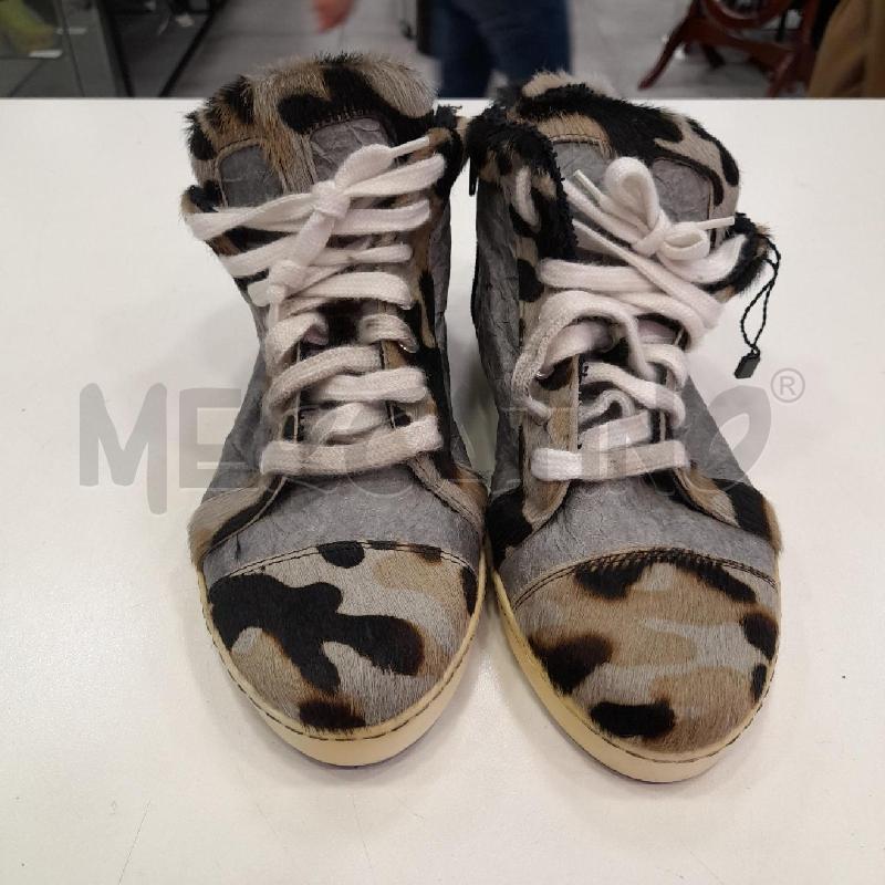 SNEAKERS D CARINA GR CAV MIL NE GR BE  | Mercatino dell'Usato Roma viale tirreno 1