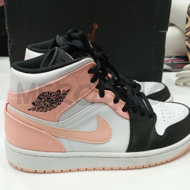 SNEAKERS D NIKE AIR JORDAN 1 MID ROSA SCATOLA | Mercatino dell'Usato Roma viale tirreno 1