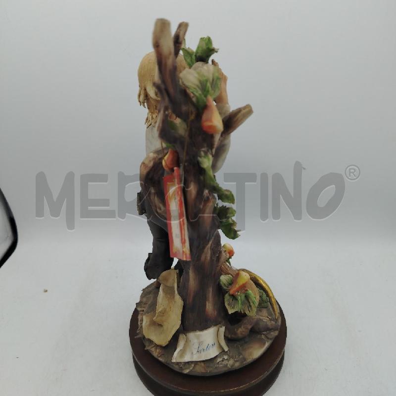 STATUA CAPODIMONTE RAGAZZO SOTT ALBERO | Mercatino dell'Usato Roma viale tirreno 3