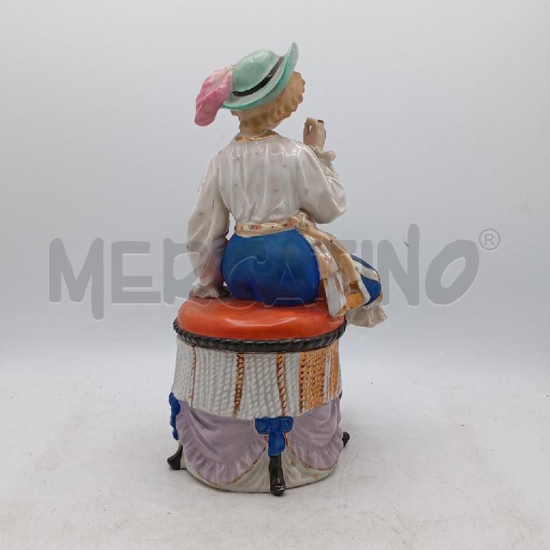 STATUA PORTATABACCO PORCELLANA BLU BIANCA XIX SEC DA RIV | Mercatino dell'Usato Roma viale tirreno 2
