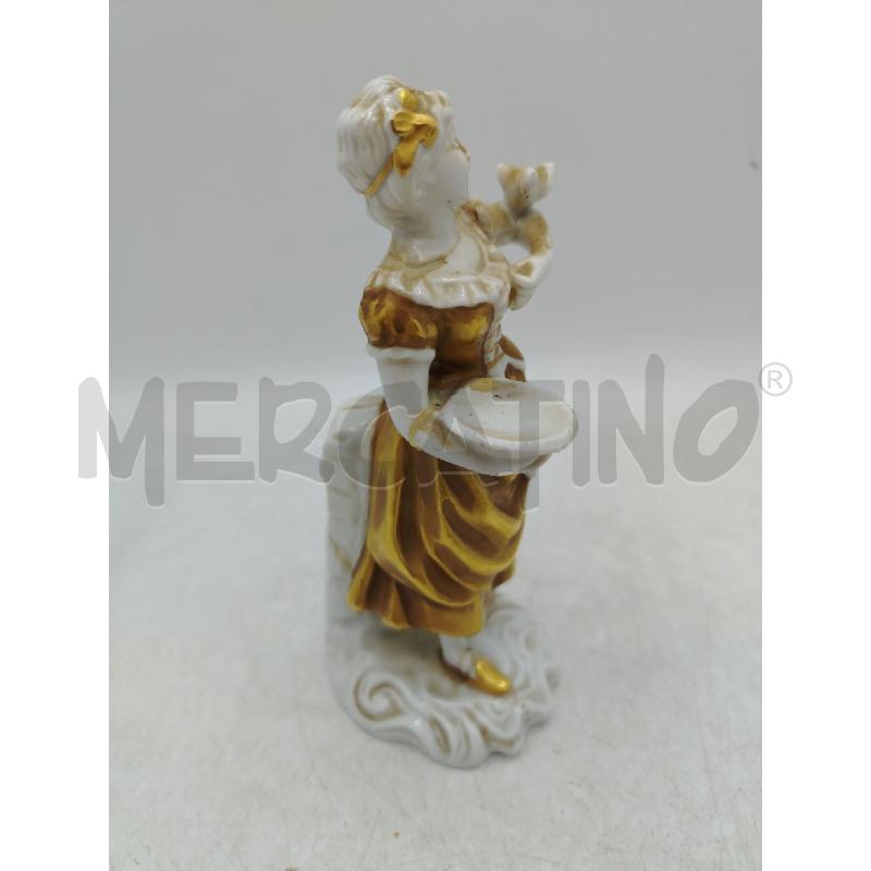 STATUINA DONNA CAPODIMONTE VESTITO ORO | Mercatino dell'Usato Roma viale tirreno 2