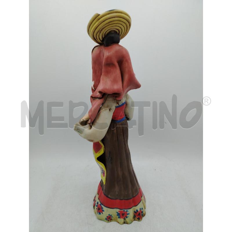 STATUINA DONNA SARDA DA RIV | Mercatino dell'Usato Roma viale tirreno 3