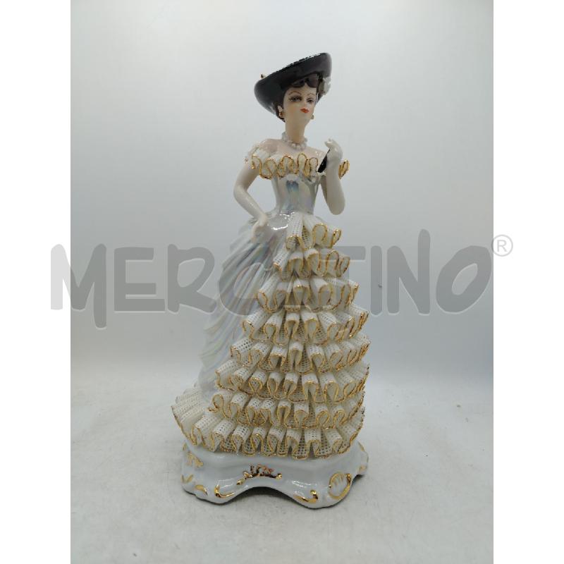 STATUINA DONNA TULLE CER DA RIV | Mercatino dell'Usato Roma viale tirreno 1