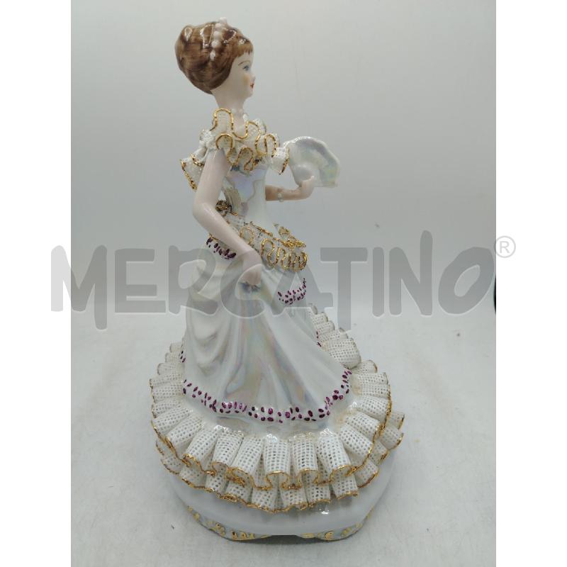 STATUINA DONNA VESTITO TULLE DA RIV | Mercatino dell'Usato Roma viale tirreno 2