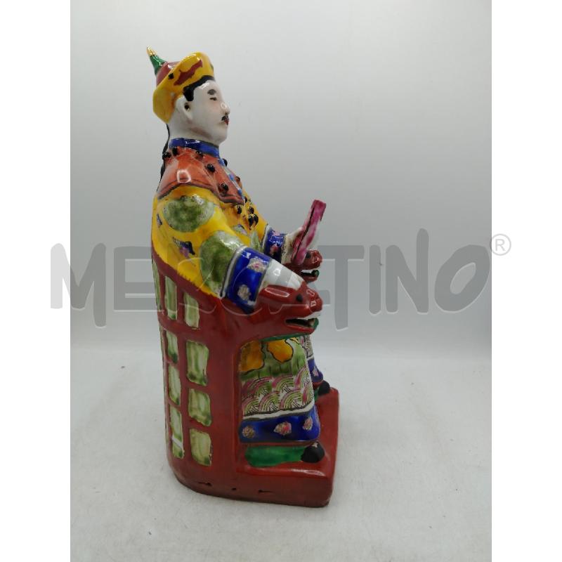 STATUINA UOMP PORCELLANA CIN | Mercatino dell'Usato Roma viale tirreno 2