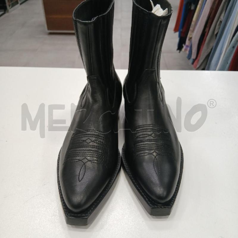 STIVALETTI U SANDRO PARIS NE PUNTA  | Mercatino dell'Usato Roma viale tirreno 2
