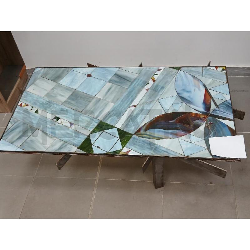 TAVOLINO BASSO PIANO VETRO MOSAICO BASE IN FERRO ANNI '70 | Mercatino dell'Usato Roma viale tirreno 1