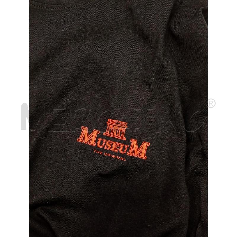 T SHIRT U MUSEUM BL SCRITTA RSS PETTO LATERALE  | Mercatino dell'Usato Roma viale tirreno 3