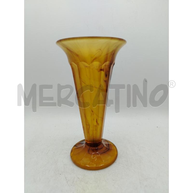 VASETTO TROMBA COLOR AMBRATO | Mercatino dell'Usato Roma viale tirreno 1