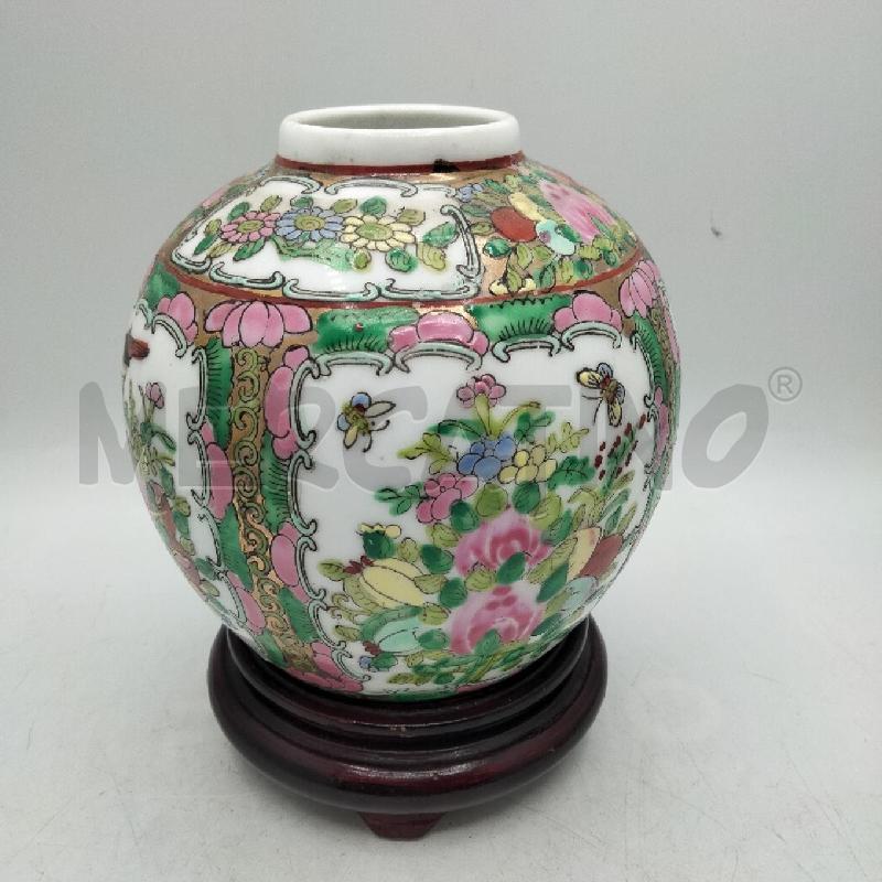 VASO PORCELLANA ORIENTALE BASE LEGNO | Mercatino dell'Usato Roma viale tirreno 2