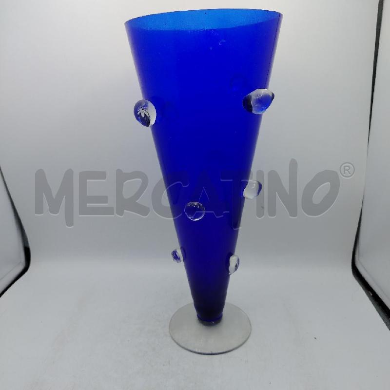 VASO TROMBA VETRO BLU MILLE BOLLE | Mercatino dell'Usato Roma viale tirreno 3