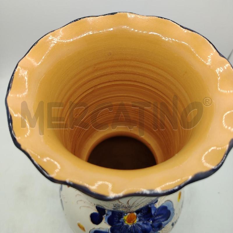 VASO T COTTO FIORI BLU DIP A MANO | Mercatino dell'Usato Roma viale tirreno 4