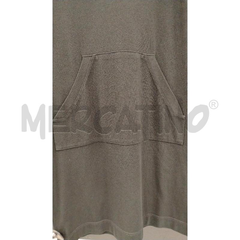 VESTITO D LACOSTE NE CON CAPP | Mercatino dell'Usato Roma viale tirreno 3
