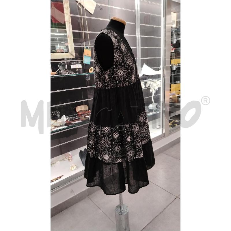VESTITO D PANAJI NE RICAMI BI PETTO | Mercatino dell'Usato Roma viale tirreno 3