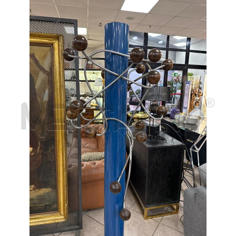 APPENDI ABITI MET BLU RICCIOLI CROMO POMELLI LEGNO | Mercatino dell'Usato Roma montemario 1