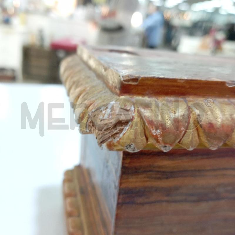 BASE LEGNO RETT DORATA FOGLIE | Mercatino dell'Usato Roma montemario 4