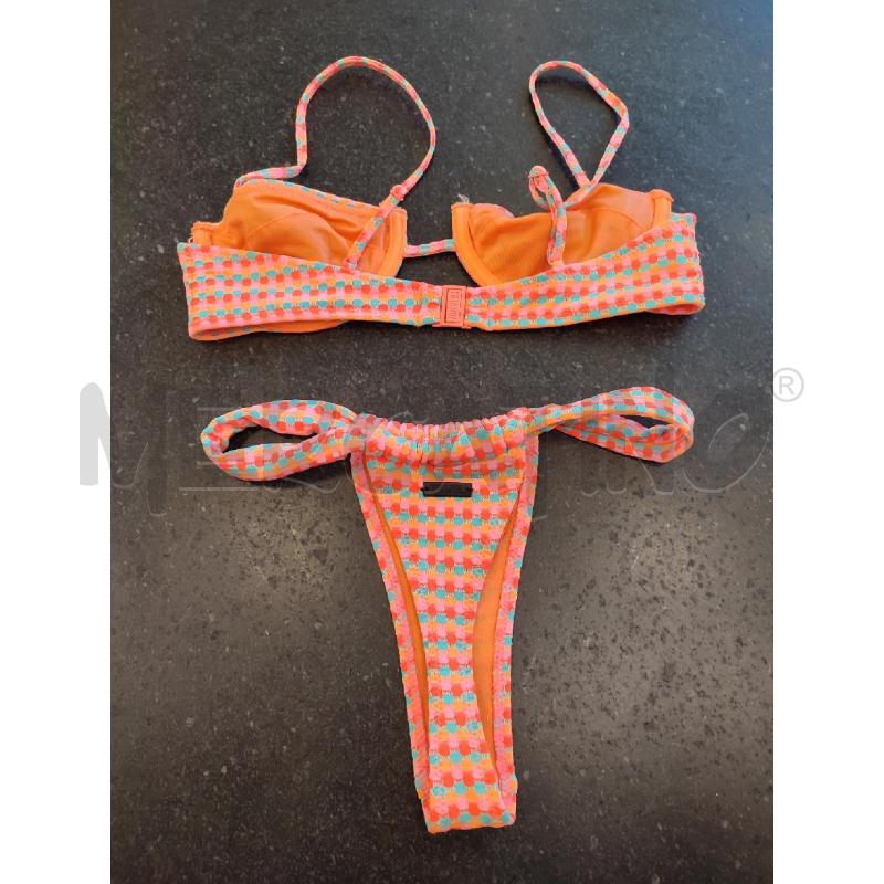 COSTUME DONNA ARANCIO FLUO TRIANGL | Mercatino dell'Usato Roma montemario 2