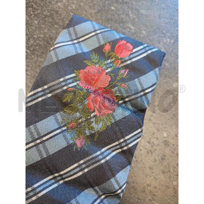 CRAVATTA BLU DOLCE E GABBANA FIORE | Mercatino dell'Usato Roma montemario 2
