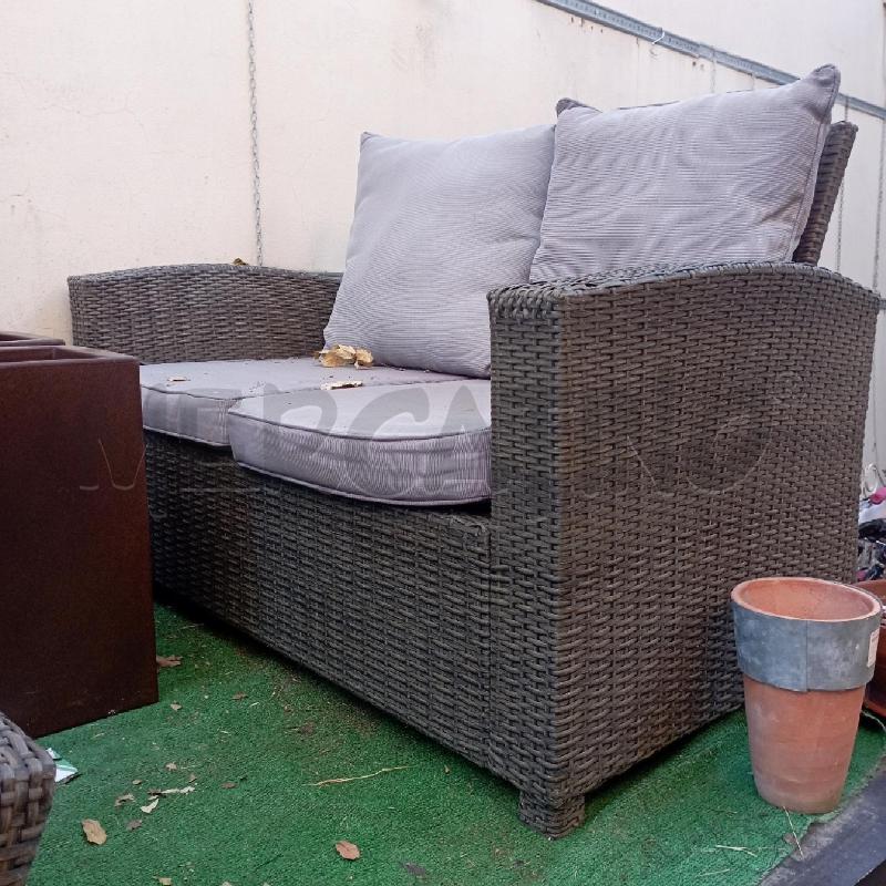 DIVANO 2 POSTI RATTAN GRIGIO | Mercatino dell'Usato Roma montemario 2