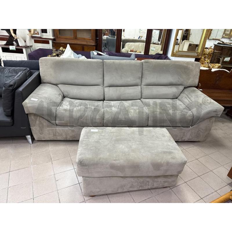 DIVANO LETTO GRIGIO 3P+POUF | Mercatino dell'Usato Roma montemario 1