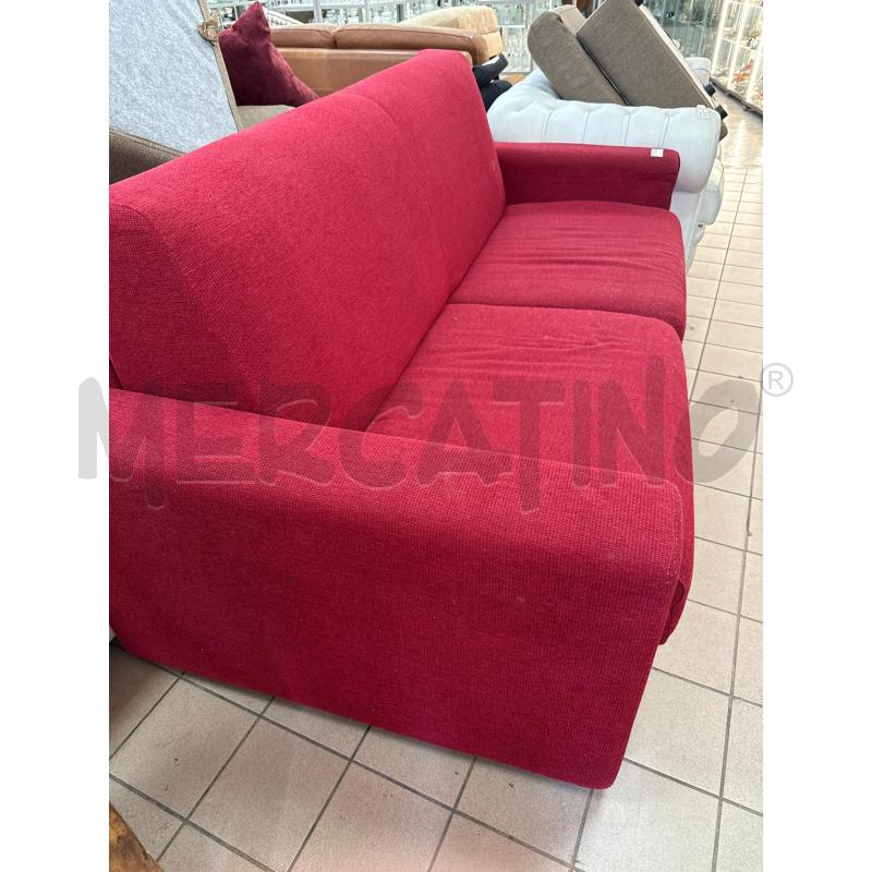DIVANO LETTO ROSSO | Mercatino dell'Usato Roma montemario 2