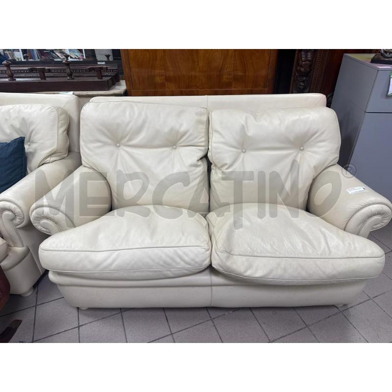 DIVANO PELLE BIANCO | Mercatino dell'Usato Roma montemario 1