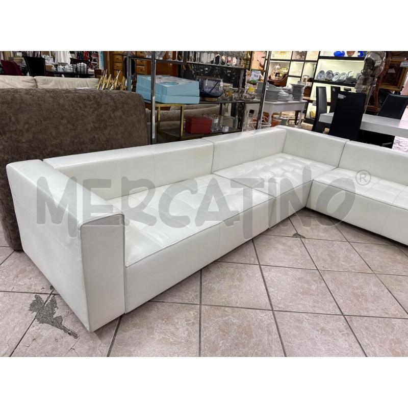 DIVANO PELLE BIANCO 3 PZ | Mercatino dell'Usato Roma montemario 3