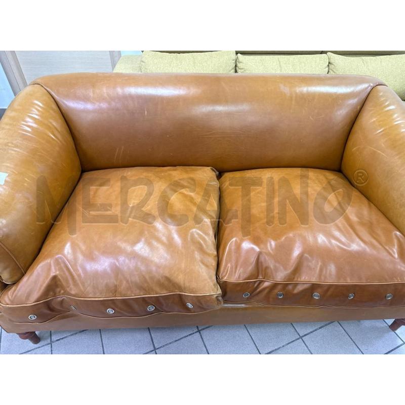 DIVANO PELLE MARRONE 2P CON PRESE D'ARIA | Mercatino dell'Usato Roma montemario 4