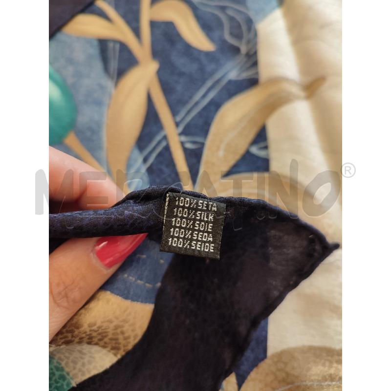 FOULARD BLU BORBONESE | Mercatino dell'Usato Roma montemario 3