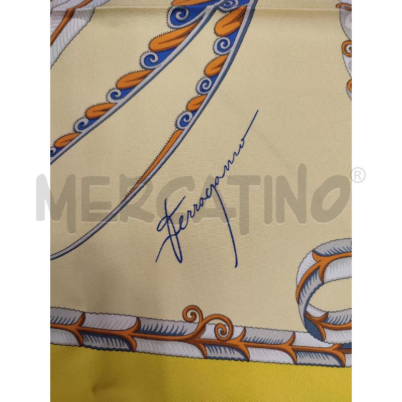 FOULARD GIALLO FE5RRAGAMO PESCI | Mercatino dell'Usato Roma montemario 3