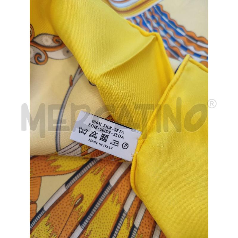 FOULARD GIALLO FE5RRAGAMO PESCI | Mercatino dell'Usato Roma montemario 5