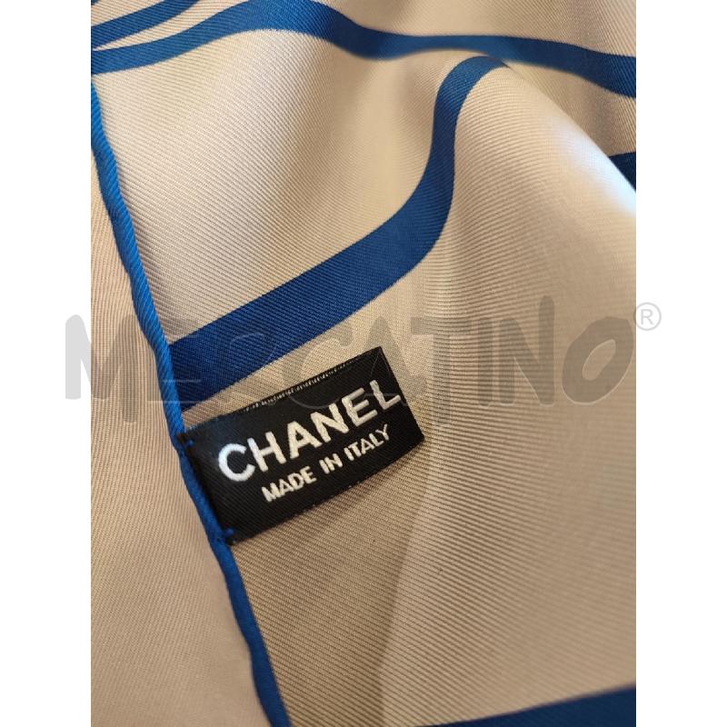 FOULARD ROSA CHANEL DISEGNI BLU  | Mercatino dell'Usato Roma montemario 3