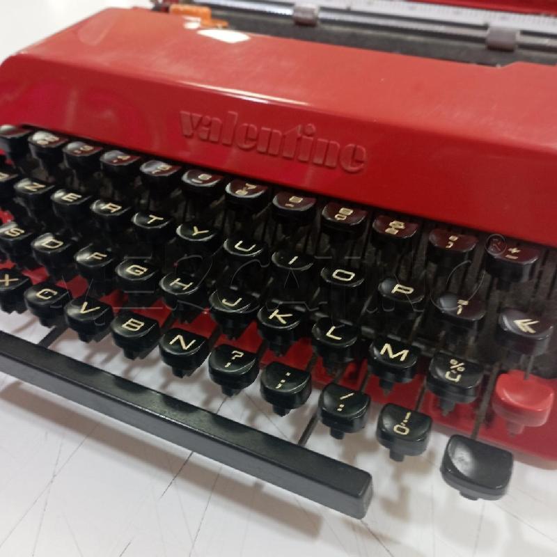 MACCHINA SCRIVERE OLIVETTI VALENTINE ROSSA | Mercatino dell'Usato Roma montemario 5