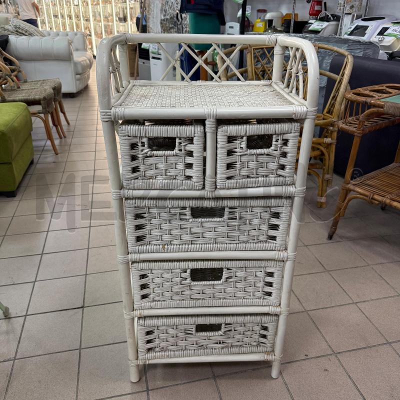 MOBILETTO RATTAN BIANCO 5 CASSETTI | Mercatino dell'Usato Roma montemario 1