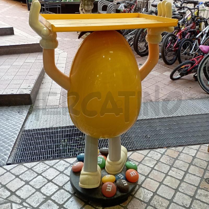 MOBILE M&M'S GIALLO CON VASSOIO | Mercatino dell'Usato Roma montemario 2