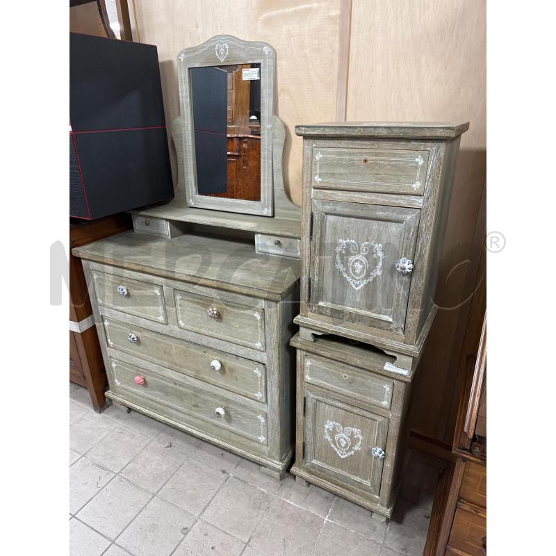 MOBILE TOLETTA+COMODINI SHABBY MDM GRIGIO | Mercatino dell'Usato Roma montemario 1
