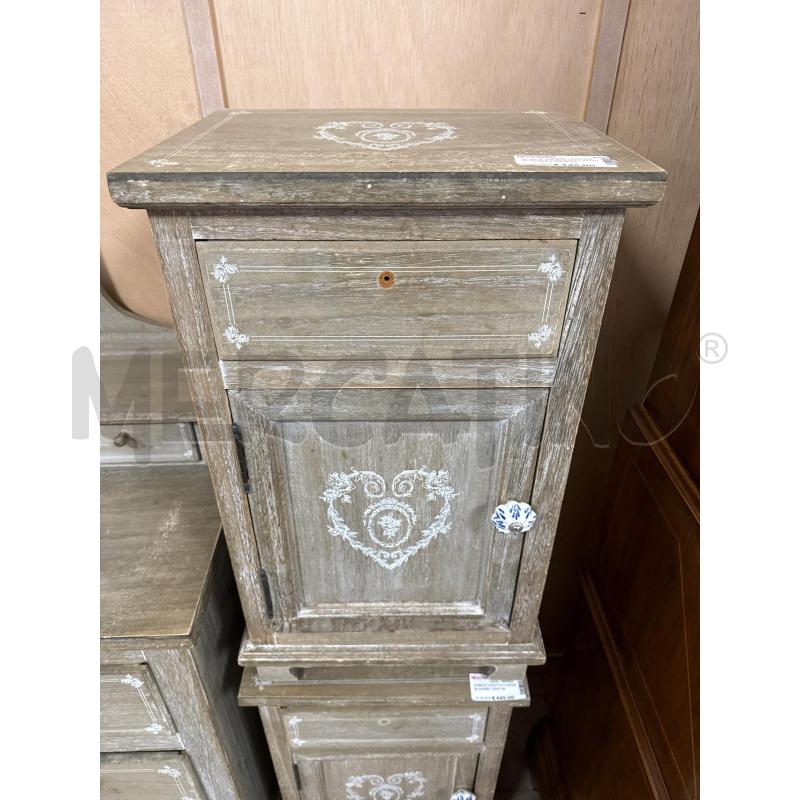 MOBILE TOLETTA+COMODINI SHABBY MDM GRIGIO | Mercatino dell'Usato Roma montemario 2