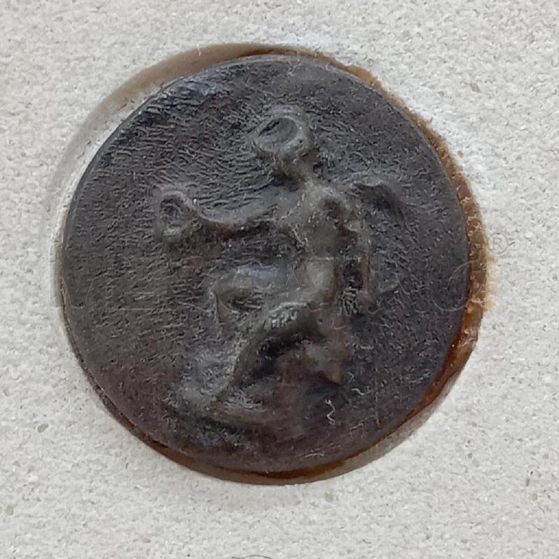 PLACCA DONNA BAMBINO CORNICE DORATA DA RIV | Mercatino dell'Usato Roma montemario 3