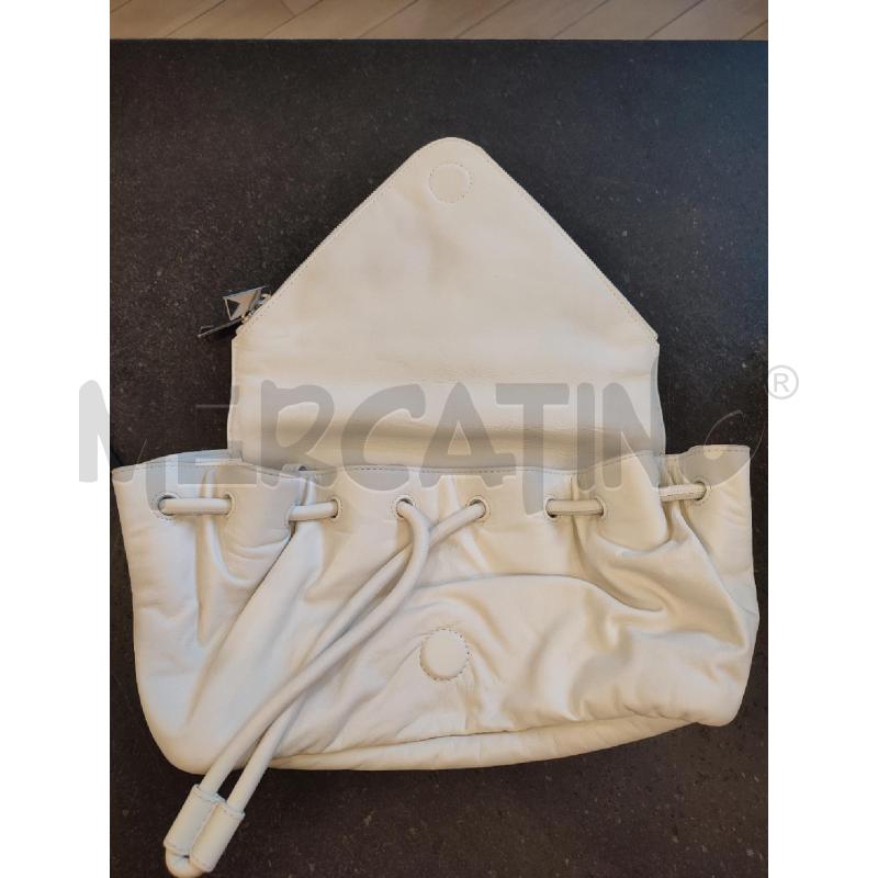 POCHETTE BIANCA BOTTEGA VENETA P01620413F BV TRINE | Mercatino dell'Usato Roma montemario 2