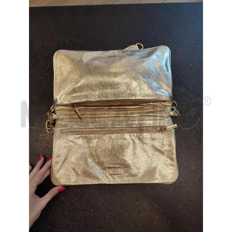 POCHETTE DORATA TORY BURCH | Mercatino dell'Usato Roma montemario 2