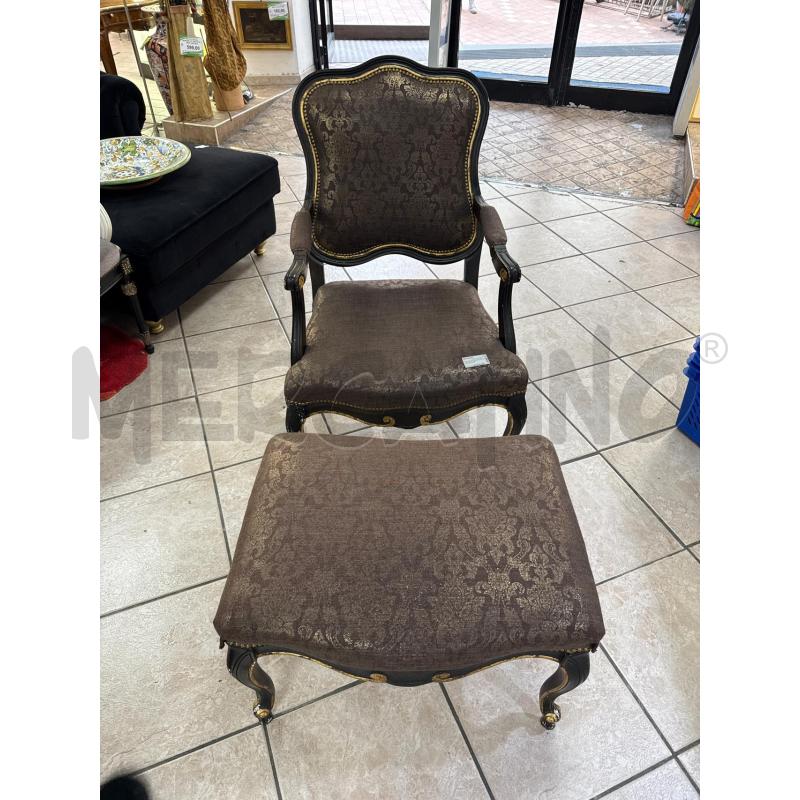 POLTRONA DAMASCATA MARRONE+POUF  | Mercatino dell'Usato Roma montemario 3