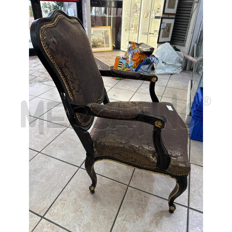 POLTRONA DAMASCATA MARRONE+POUF  | Mercatino dell'Usato Roma montemario 4