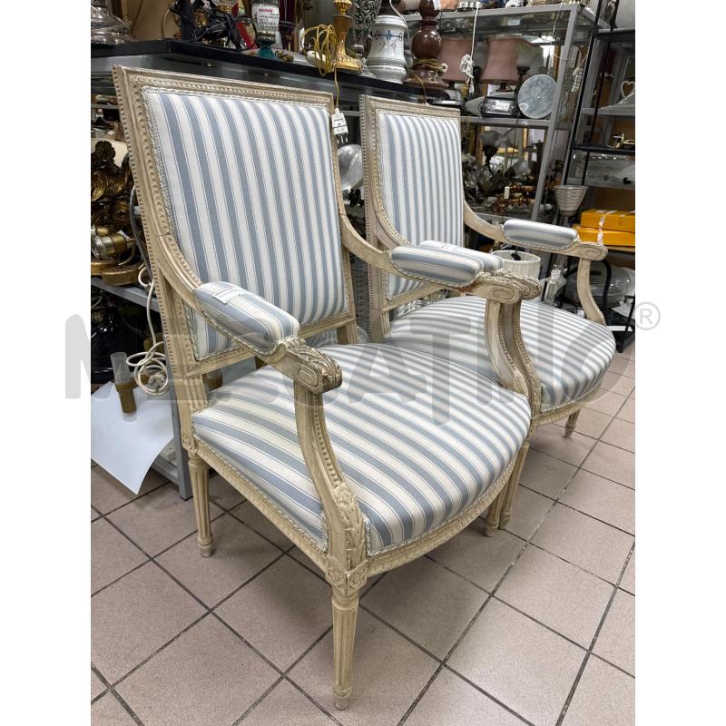 POLTRONE BIANCHE 2PZ | Mercatino dell'Usato Roma montemario 2