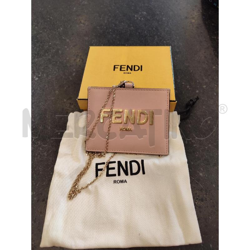 PORTA CARTE ROSA FENDI CATENINA  | Mercatino dell'Usato Roma montemario 1